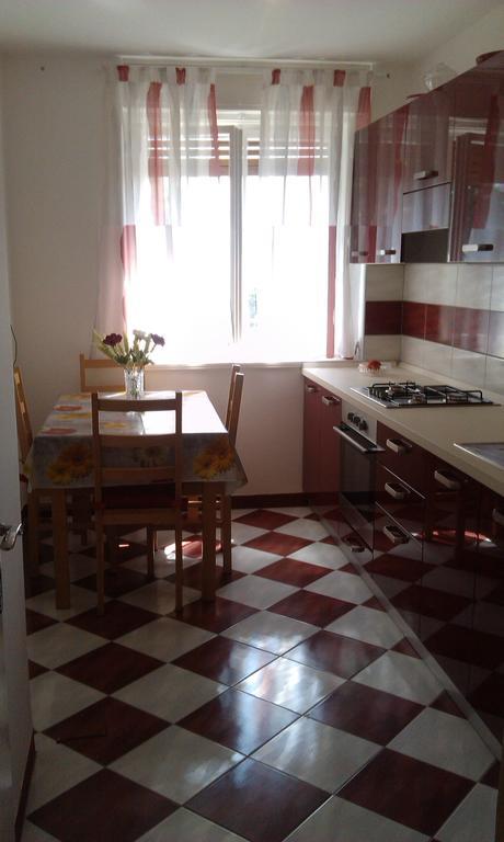 Apartment Perisa ロヴラン エクステリア 写真
