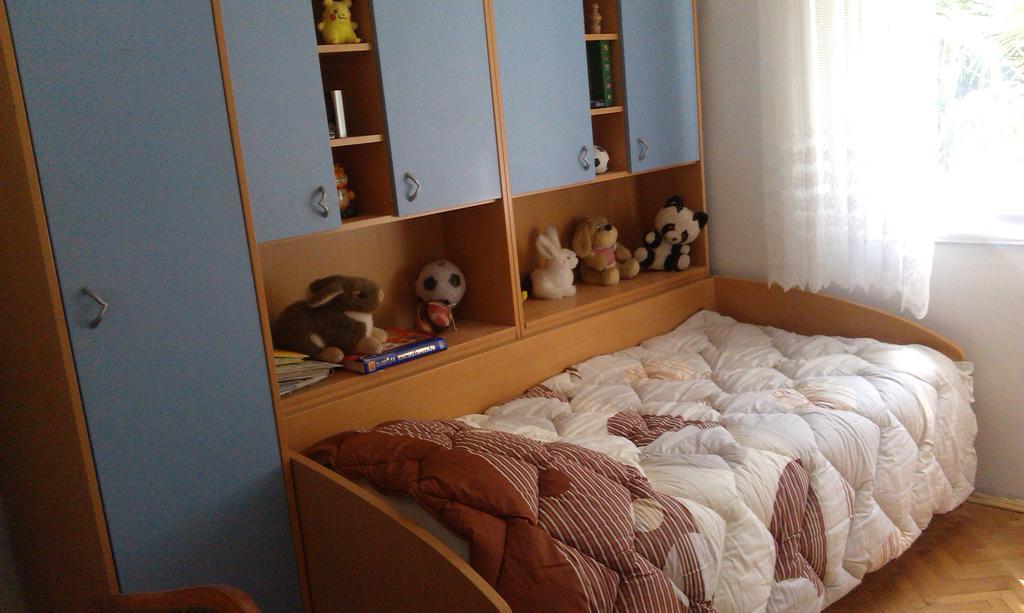 Apartment Perisa ロヴラン エクステリア 写真
